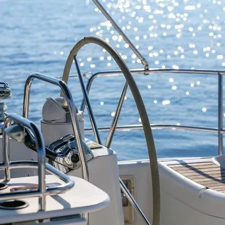 Jeanneau Sun Odyssey 54 Ds- Lucica بوتيل *