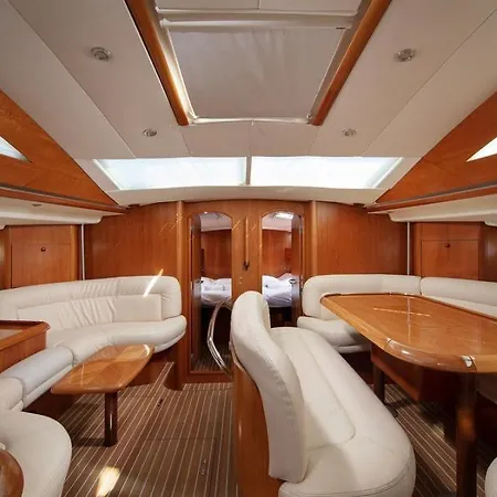 بوتيل Jeanneau Sun Odyssey 54 Ds- Lucica *