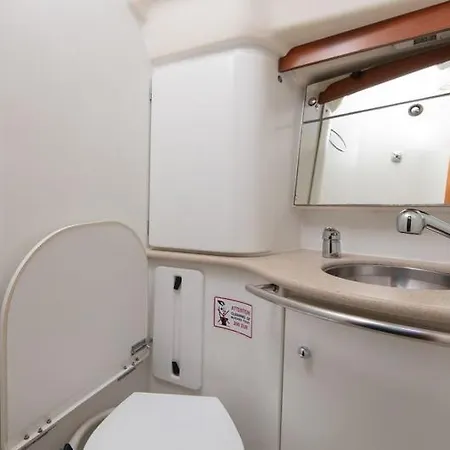 بوتيل Jeanneau Sun Odyssey 54 Ds- Lucica *